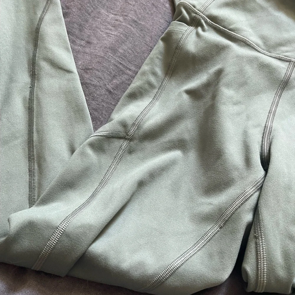 VS Sea Green Leggings - Picture 2 of 11